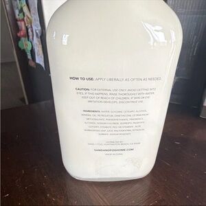 SAND AND FOG Cream Body Lotion - White Bottle
